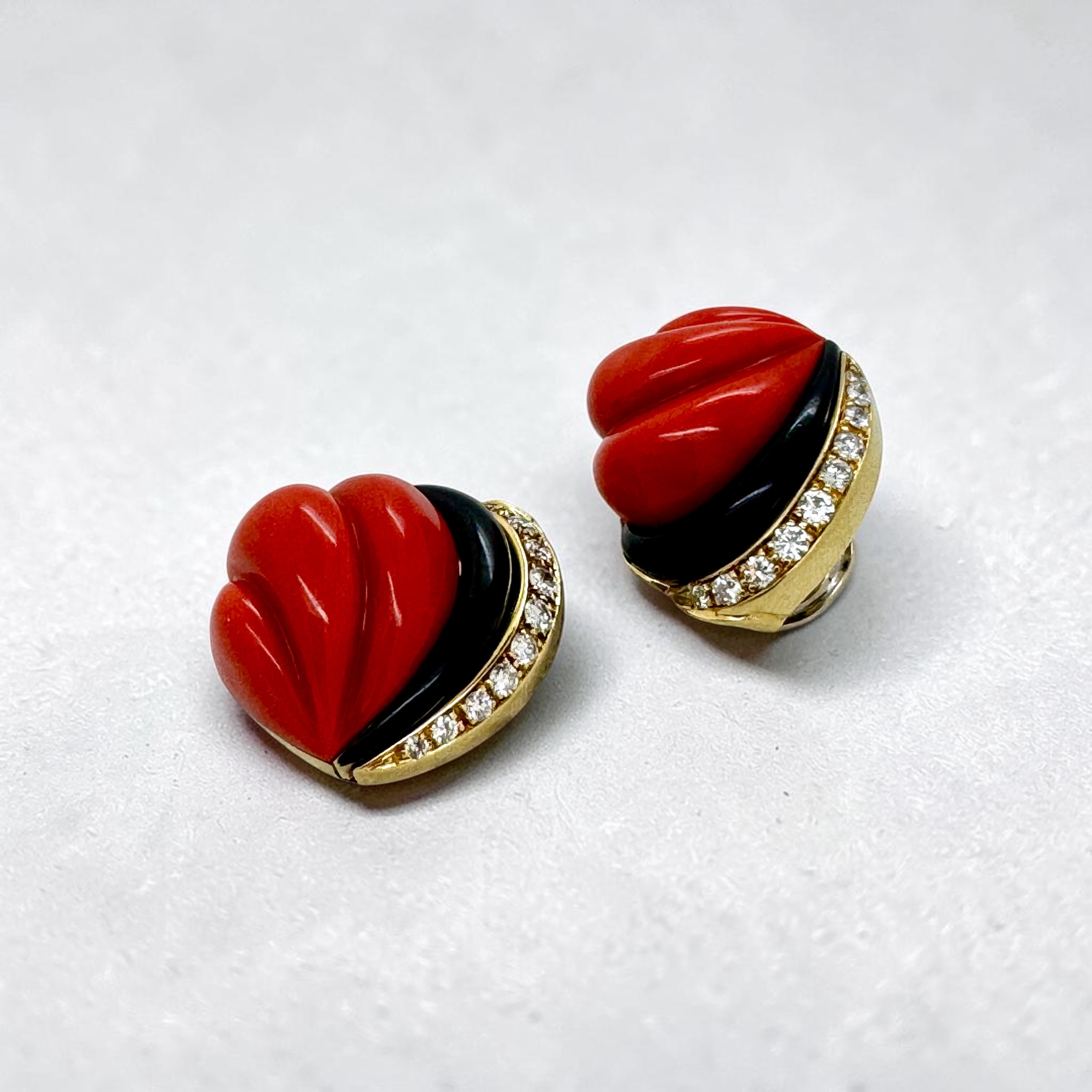 Orecchini vintage corallo onix - immagine 7